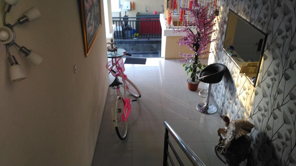Diponegoro House Hotel Salatiga Kültér fotó