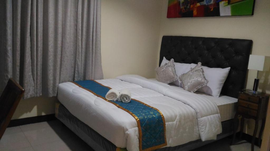 Diponegoro House Hotel Salatiga Kültér fotó